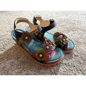 L'Artiste by Spring Step blue leather wedge sandals with flower cutouts EU38